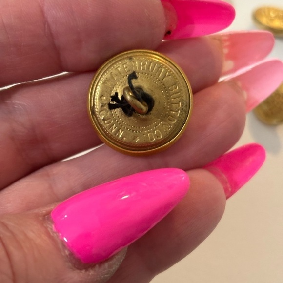 Vintage buttons 13 - Picture 2 of 6